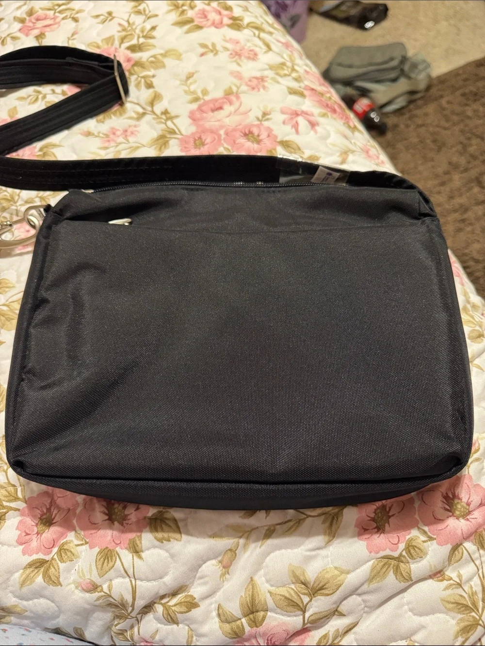 Travelon Black Lightweight Crossbody Messenger Bag